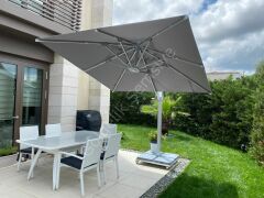 84 MM GÖVDELİ ALAÇATI ELİT YANDAN DİREKLİ KATLANIR ŞEMSİYE (KARE)