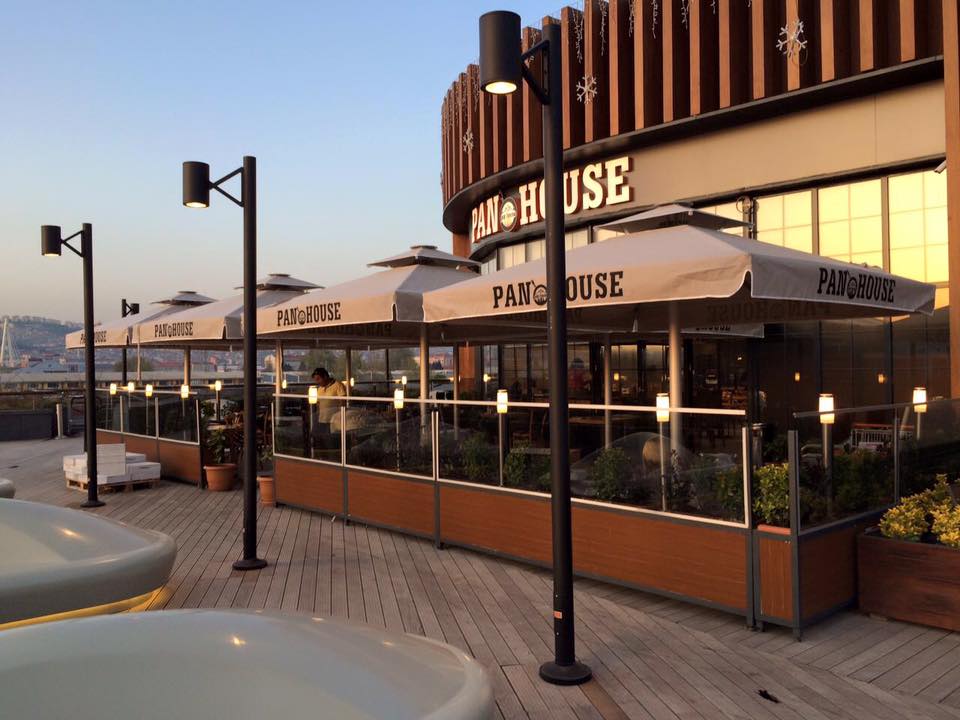 teleskopik şemsiye gölgelik saçaklı isim logo baskı krem bej şemsiye istanbul cafe bahçe otel
